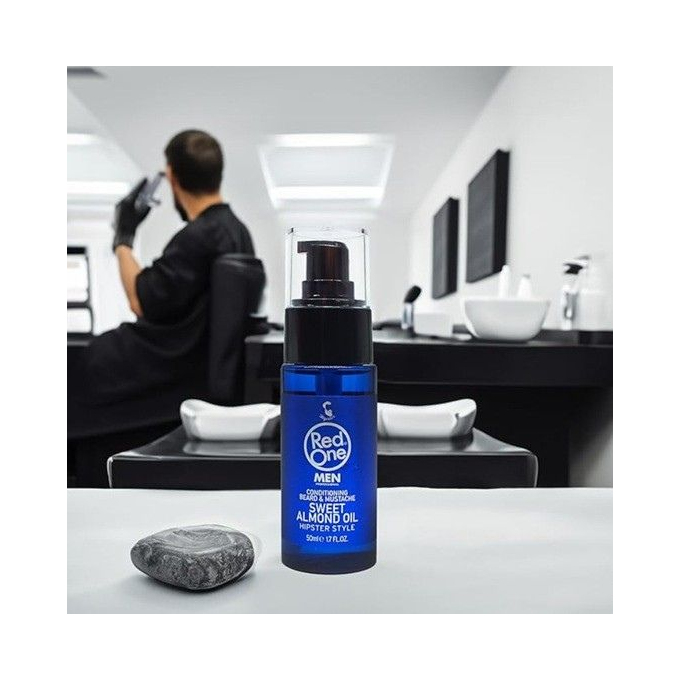 RedOne Hipster Sweet Almond olej na fúzy 50 ml