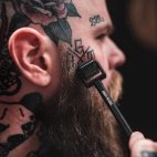 Angry Beards sada na rast fúzov
